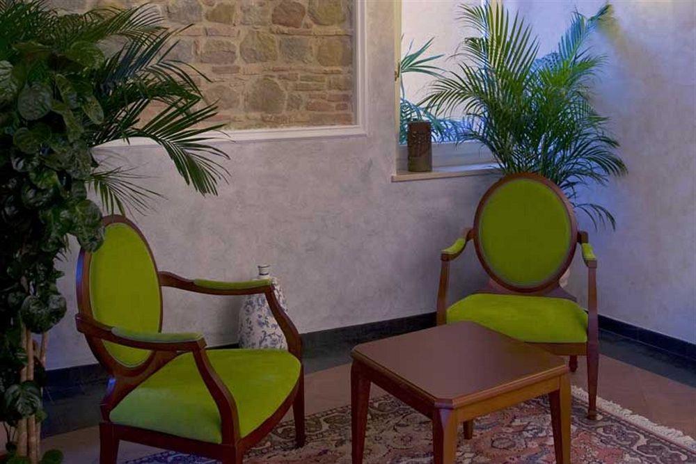 Relais Villa Fornari Камерино Екстериор снимка
