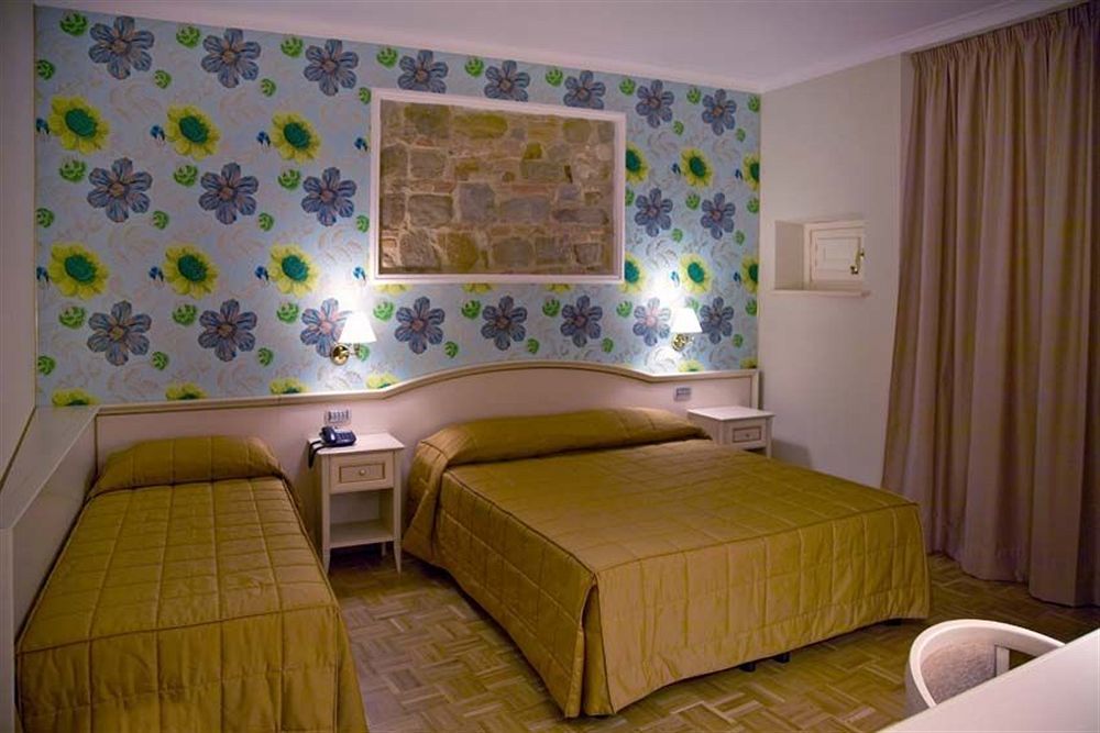 Relais Villa Fornari Камерино Екстериор снимка
