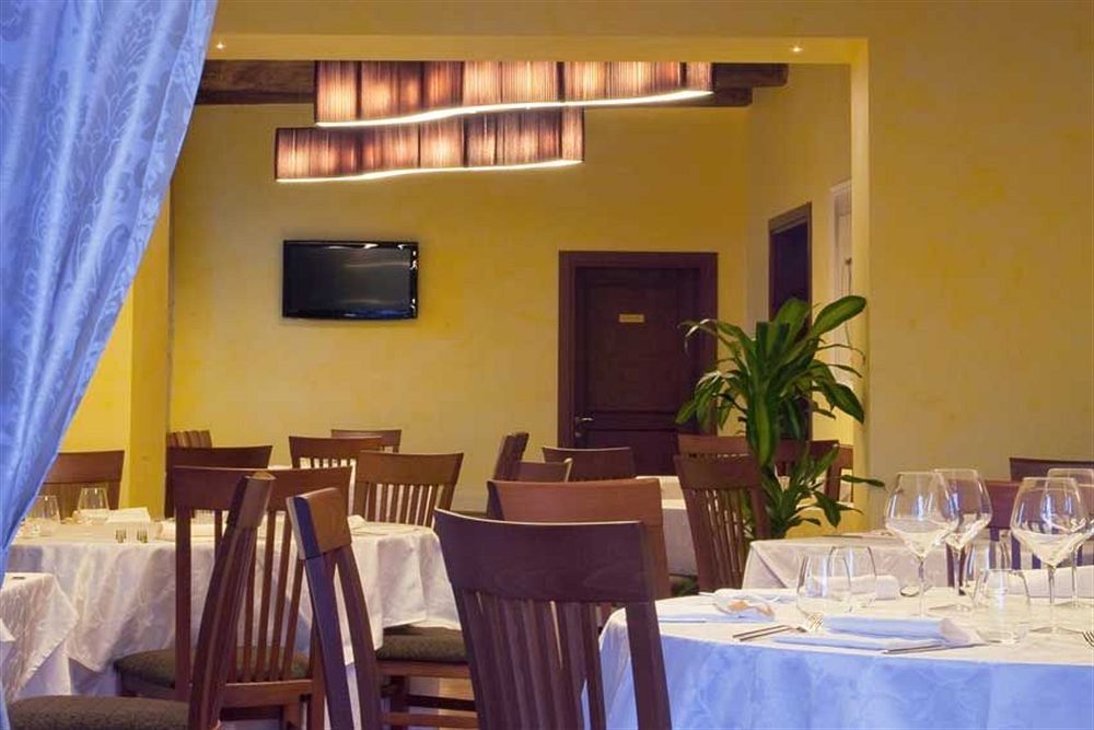 Relais Villa Fornari Камерино Екстериор снимка